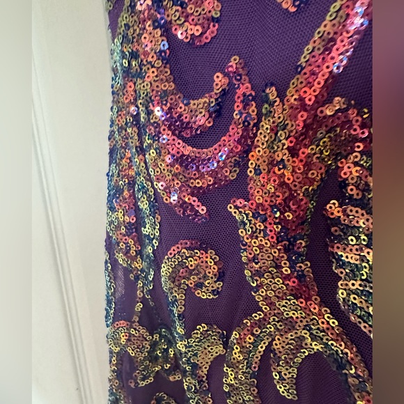 NEVER WORN NEW WITH TAGS PROM DRESS - Picture 2 of 7